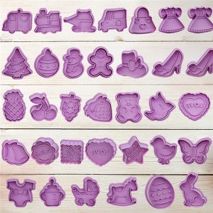 4pcs Stamp Biscuit Mold 3D Cookie Plunger Cutter Pastry Decorating DIY Food Fondant Baking Mould Tool Christmas Tree Snowman