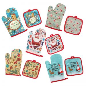 2Pcs/set Oven gloves Potholders For Kitchen Christmas Decorations Baking Accessories New Year 2021 Home Anti-scald Backing tools