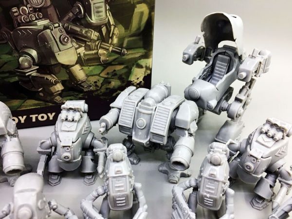 1/35 JOYTOY Mecha Action Figures Land Of The Lost DIY Model Kit 12Pieces Nude Color Unpainted Free Shipping