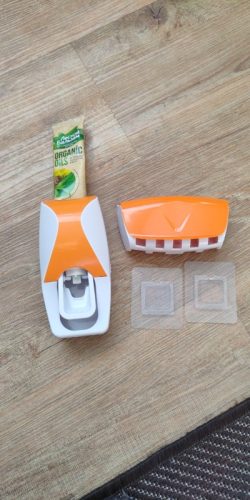 Automatic Toothpaste Dispenser Wall photo review